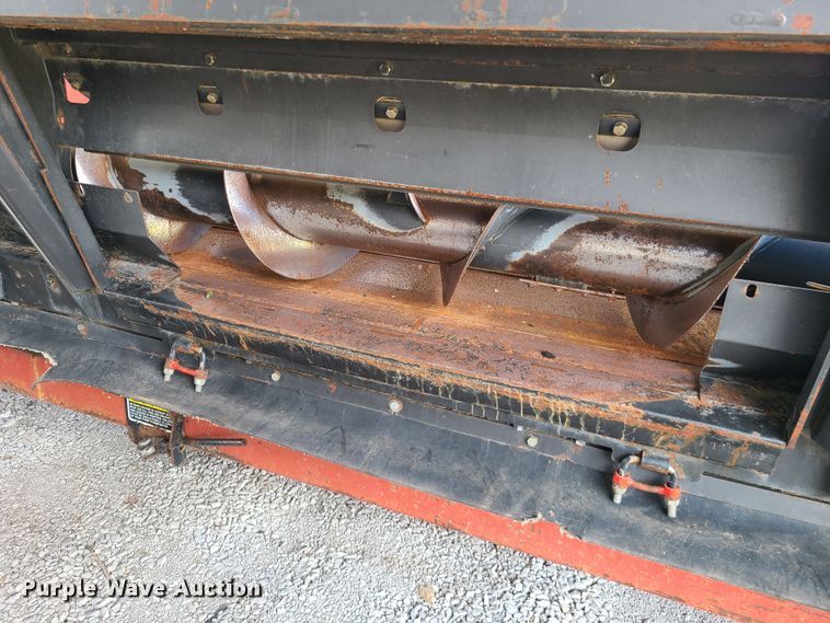 image for item IU9395 2006 Drago N6TR  corn head