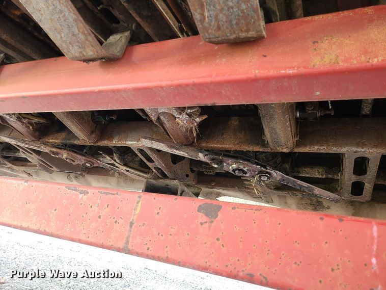 image for item IU9395 2006 Drago N6TR  corn head