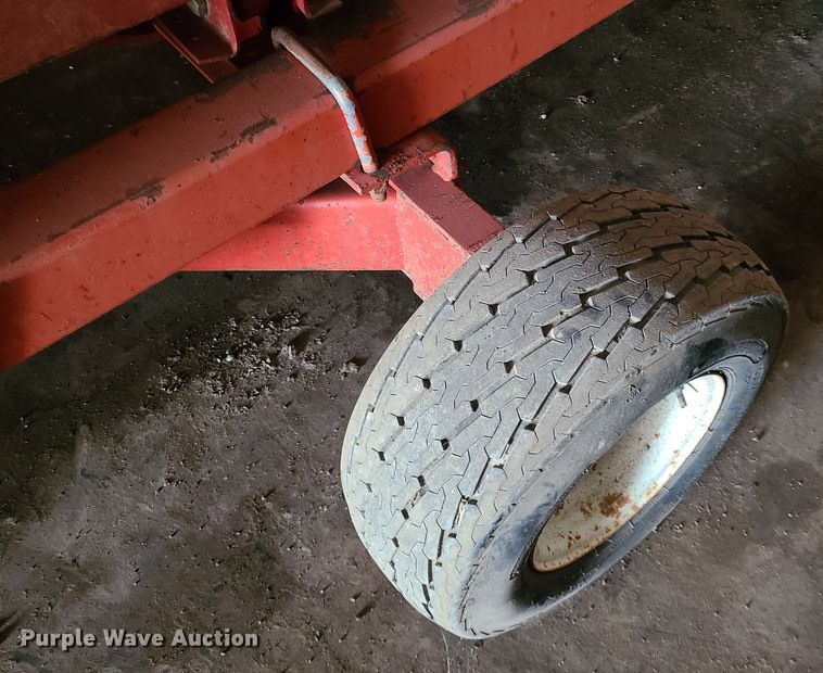 image for item IU9396 Unverferth HT12  header trailer