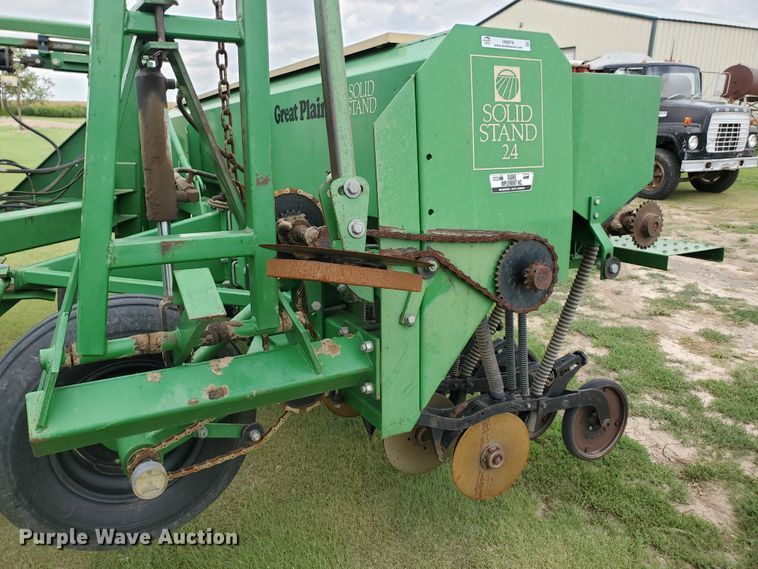 image for item IX9974 1990 Great Plains Solid Stand 24  grain drill