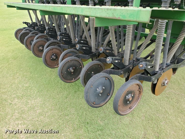 image for item IX9974 1990 Great Plains Solid Stand 24  grain drill