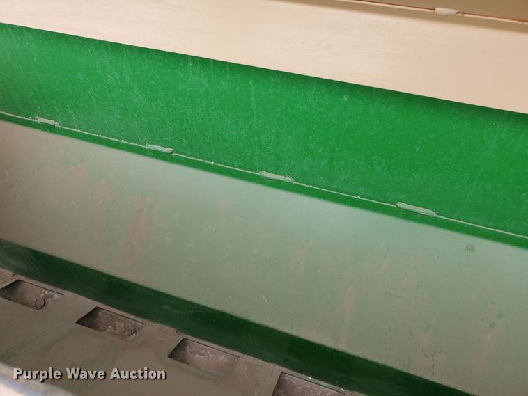 image for item IX9974 1990 Great Plains Solid Stand 24  grain drill