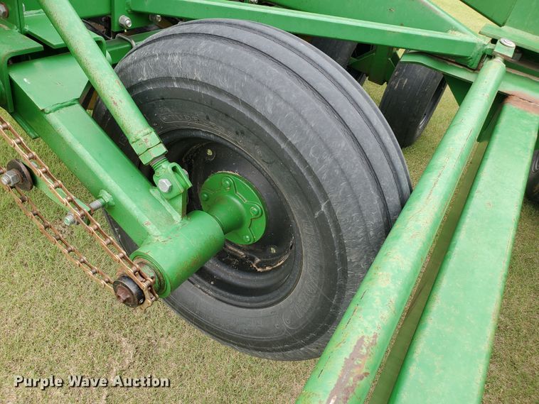 image for item IX9974 1990 Great Plains Solid Stand 24  grain drill