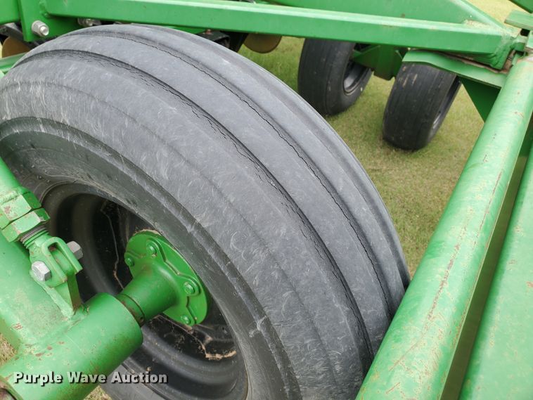 image for item IX9974 1990 Great Plains Solid Stand 24  grain drill