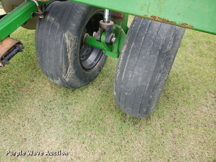 image for item IX9974 1990 Great Plains Solid Stand 24  grain drill