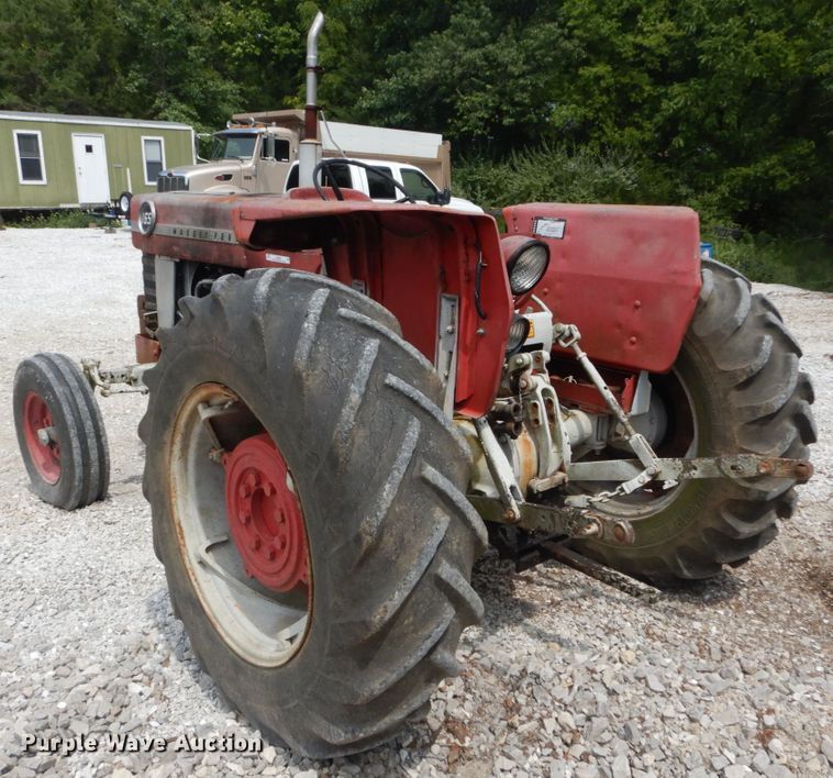 image for item JI9460 1966 Massey Ferguson 165  tractor