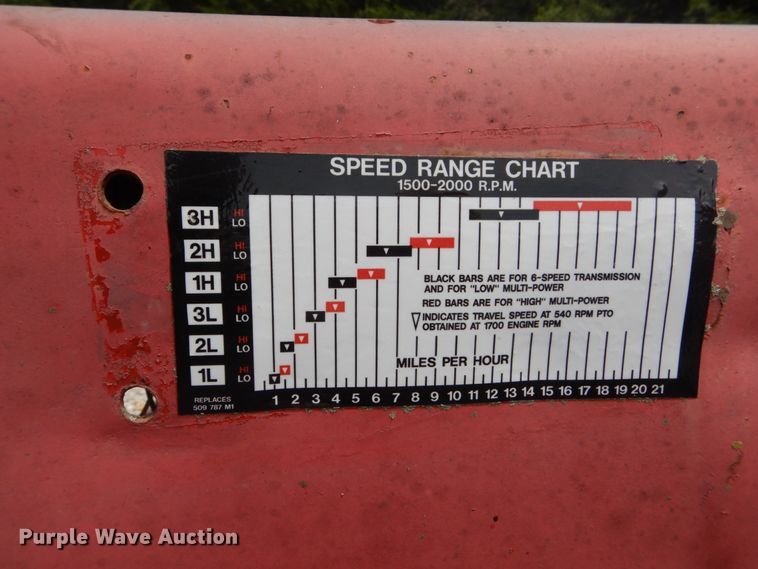 image for item JI9460 1966 Massey Ferguson 165  tractor