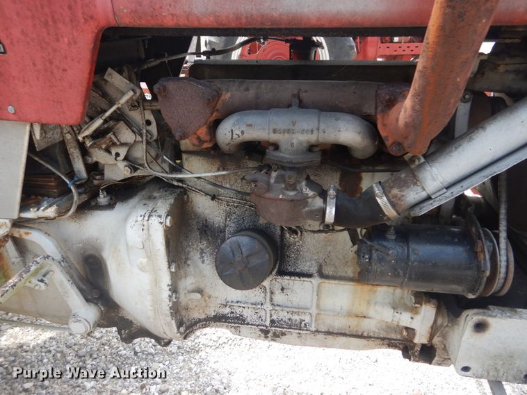 image for item JI9460 1966 Massey Ferguson 165  tractor