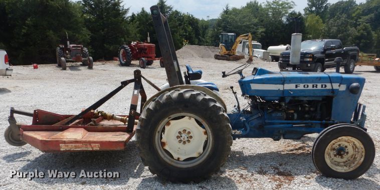 image for item JI9461 1974 Ford 2000  tractor