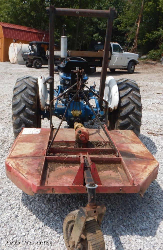 image for item JI9461 1974 Ford 2000  tractor