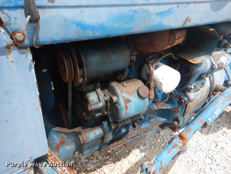 image for item JI9461 1974 Ford 2000  tractor