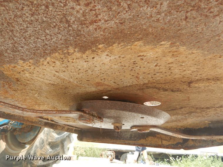 image for item JI9461 1974 Ford 2000  tractor