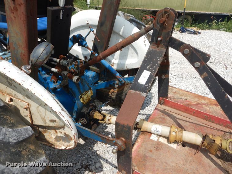 image for item JI9461 1974 Ford 2000  tractor