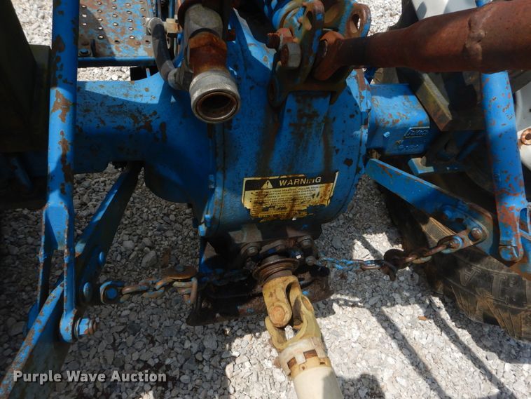 image for item JI9461 1974 Ford 2000  tractor