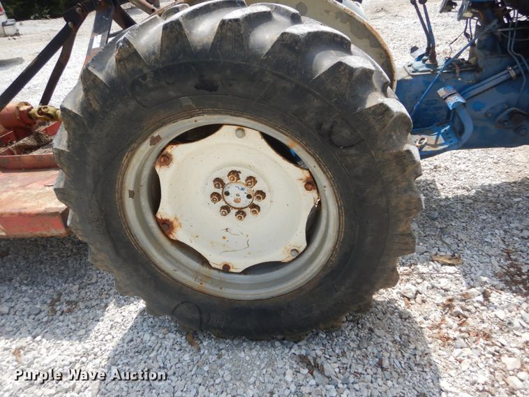 image for item JI9461 1974 Ford 2000  tractor