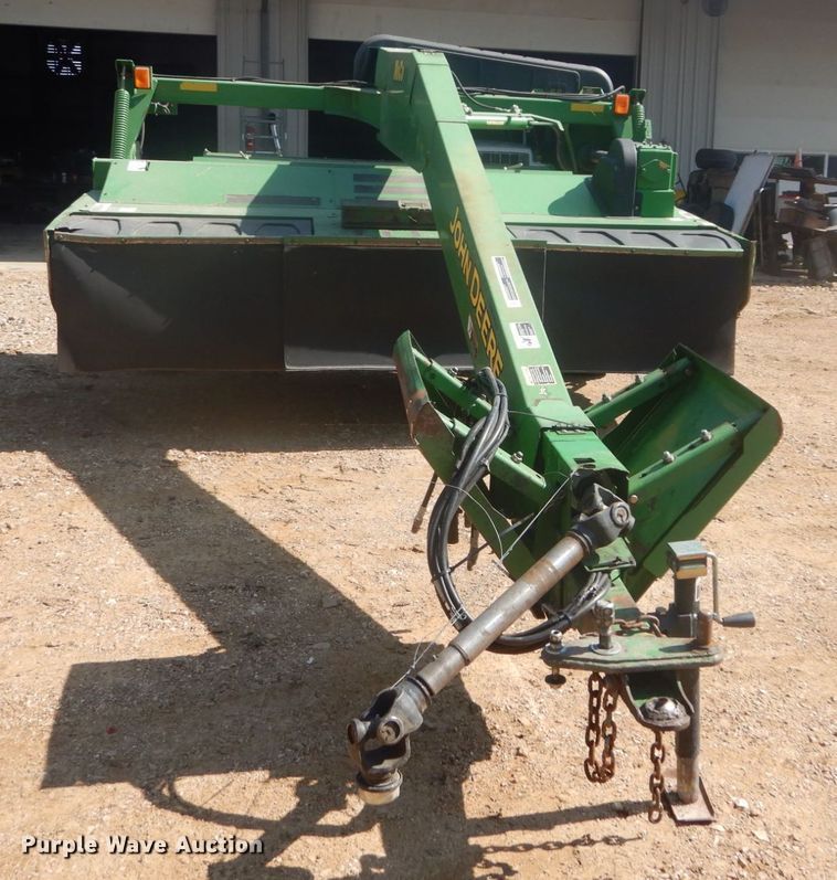 image for item JI9482 2005 John Deere 735  windrower