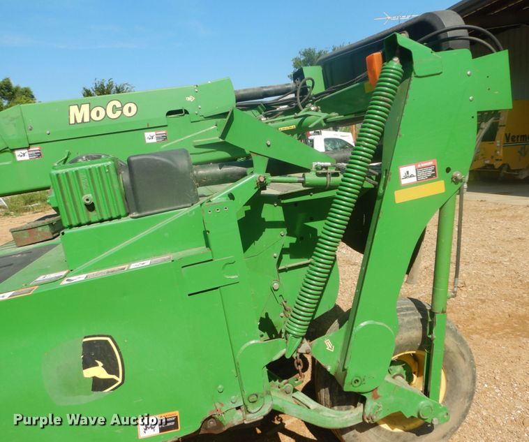 image for item JI9482 2005 John Deere 735  windrower