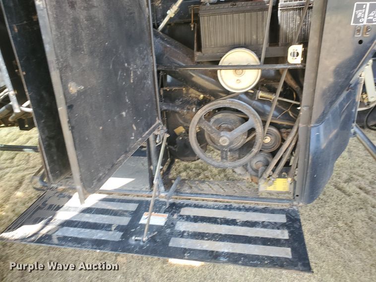 image for item JM9525 2006 New Holland CR960  combine