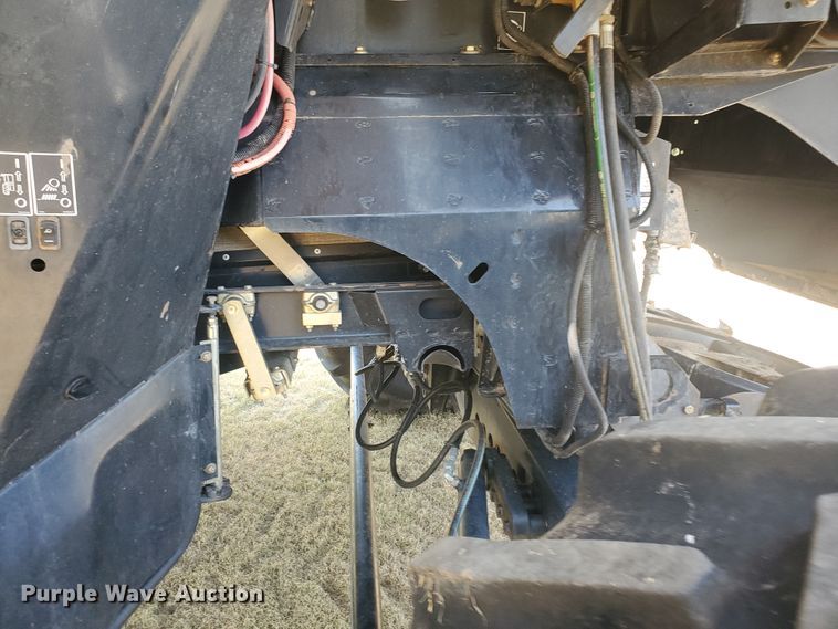 image for item JM9525 2006 New Holland CR960  combine