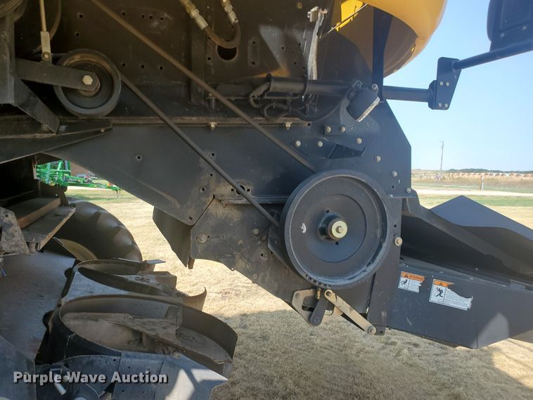 image for item JM9525 2006 New Holland CR960  combine