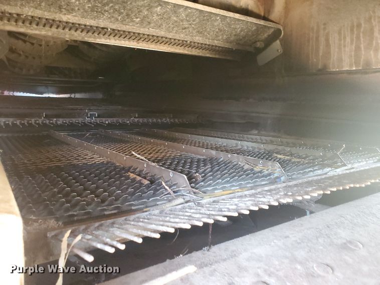 image for item JM9525 2006 New Holland CR960  combine