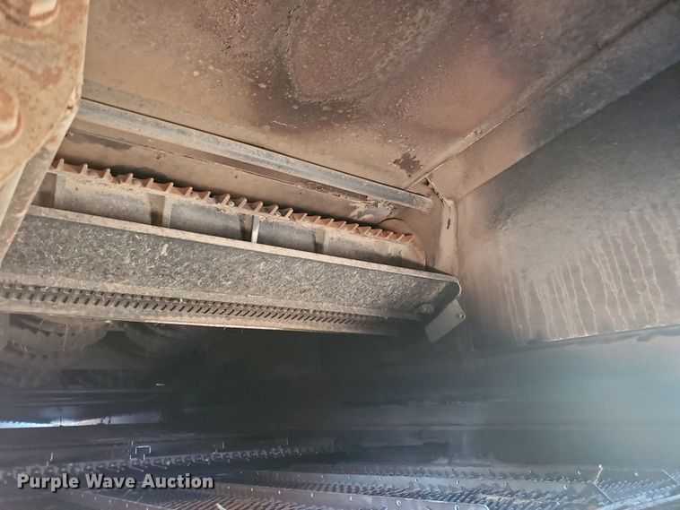 image for item JM9525 2006 New Holland CR960  combine