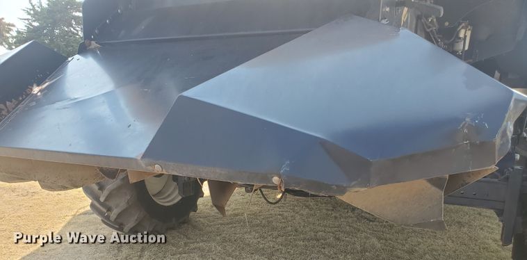 image for item JM9525 2006 New Holland CR960  combine