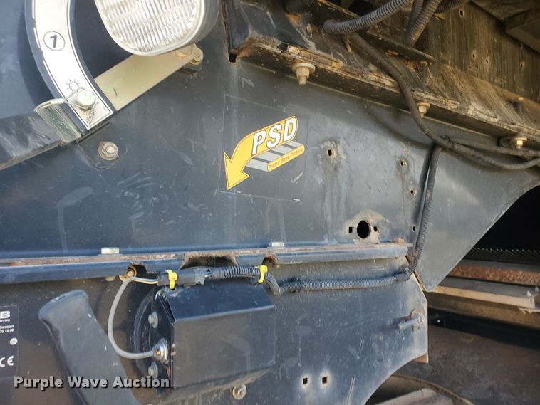 image for item JM9525 2006 New Holland CR960  combine