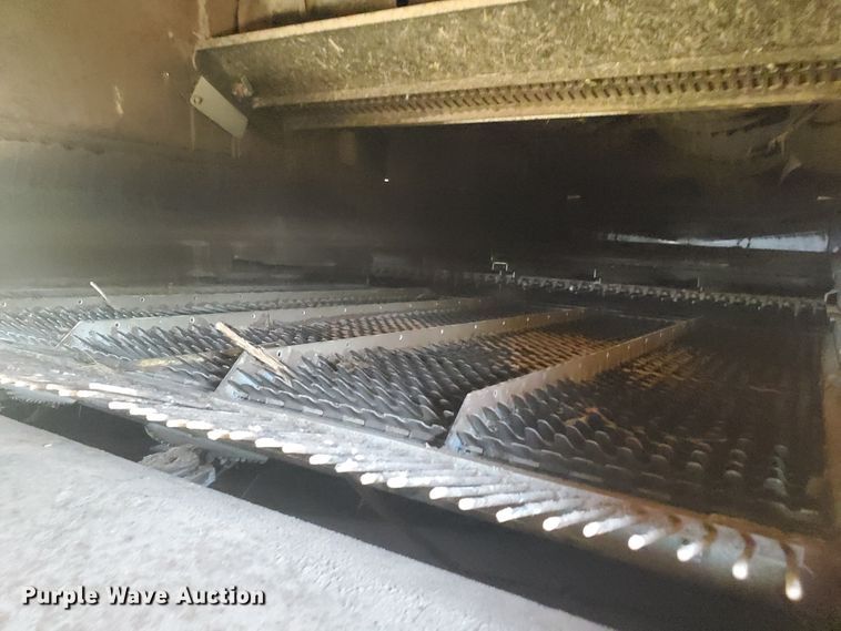 image for item JM9525 2006 New Holland CR960  combine