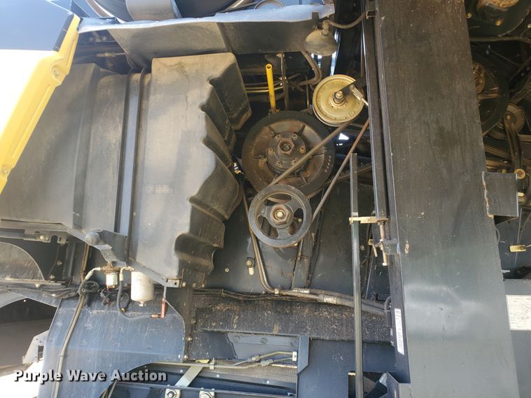 image for item JM9525 2006 New Holland CR960  combine