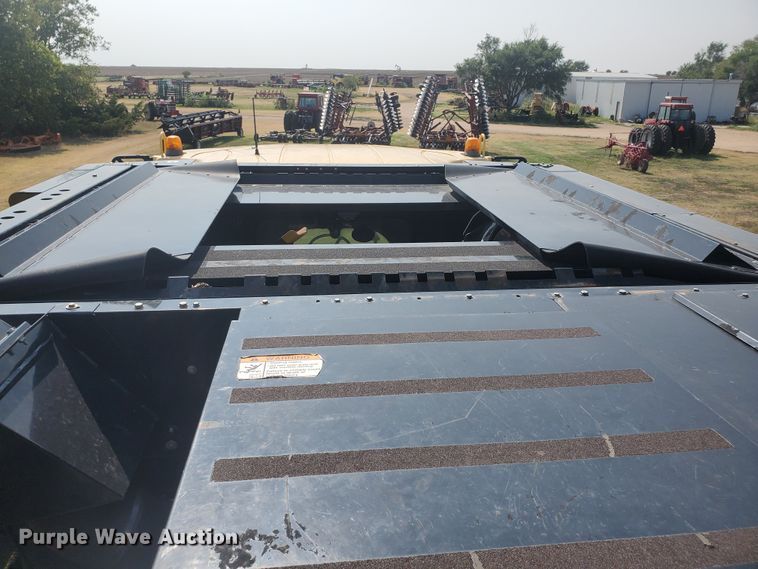 image for item JM9525 2006 New Holland CR960  combine