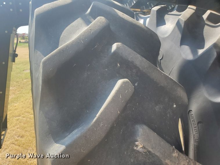 image for item JM9525 2006 New Holland CR960  combine