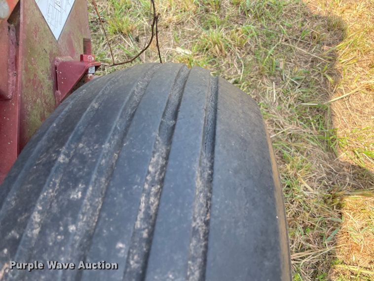 image for item KK9483 M&W 4590  round baler