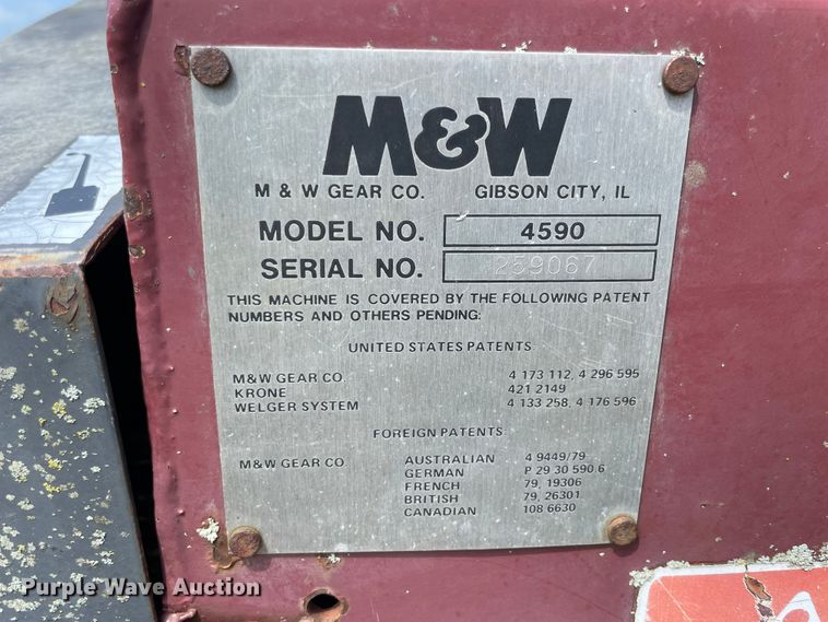 image for item KK9483 M&W 4590  round baler