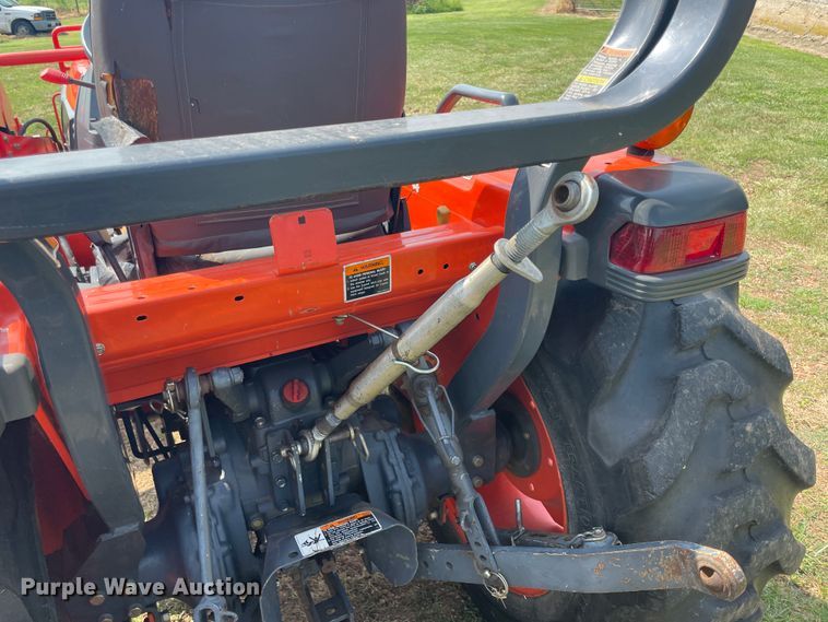 image for item KK9485 Kubota L3010GST  MFWD tractor