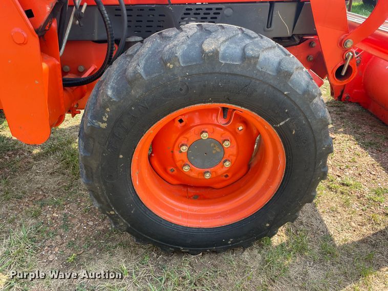 image for item KK9485 Kubota L3010GST  MFWD tractor
