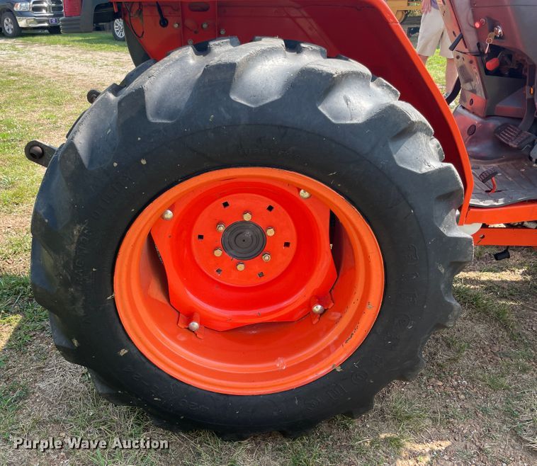 image for item KK9485 Kubota L3010GST  MFWD tractor