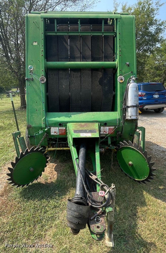 image for item KK9522 1991 John Deere 435  round baler