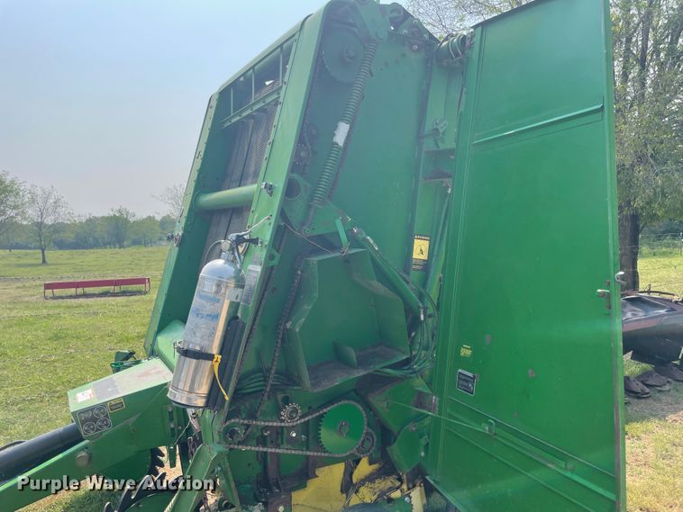image for item KK9522 1991 John Deere 435  round baler