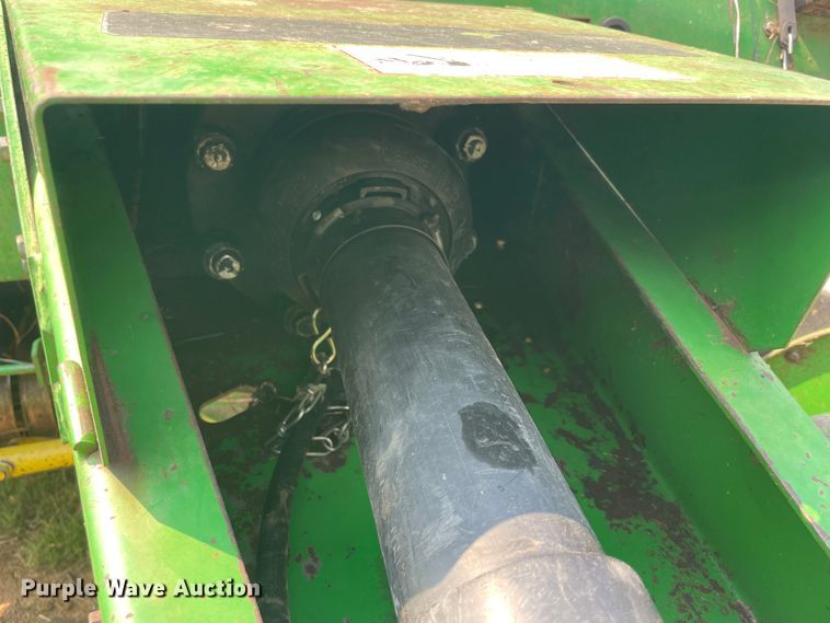 image for item KK9522 1991 John Deere 435  round baler