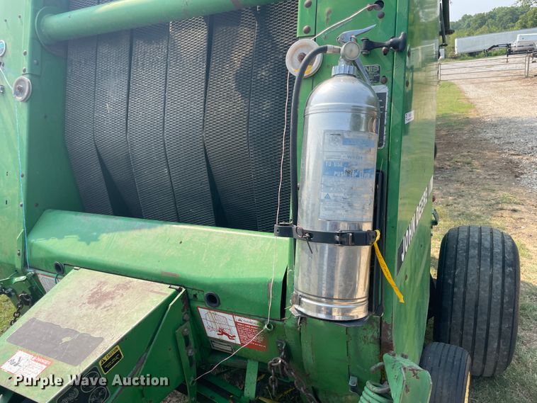 image for item KK9522 1991 John Deere 435  round baler