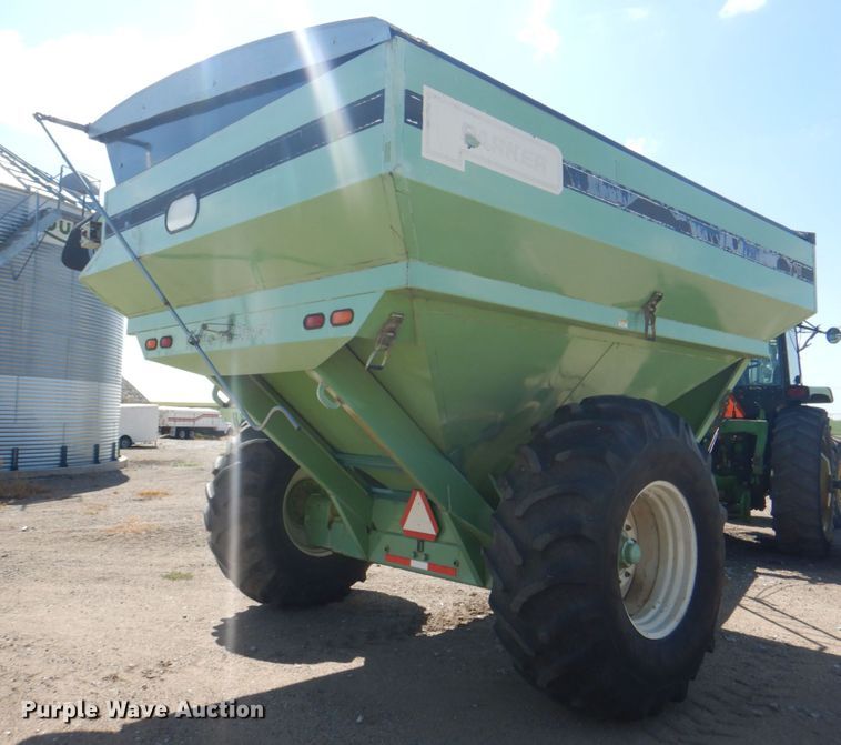 image for item KW9801 1997 Parker 710  grain cart