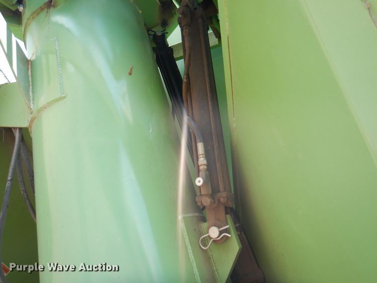 image for item KW9801 1997 Parker 710  grain cart