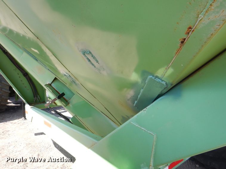 image for item KW9801 1997 Parker 710  grain cart