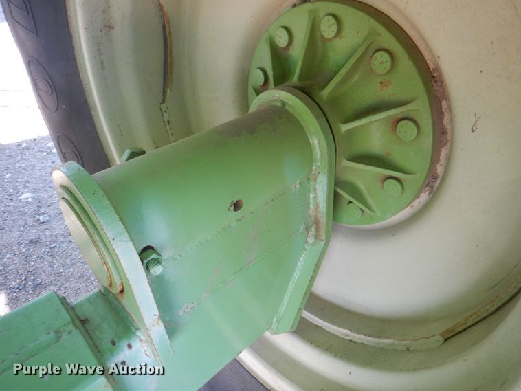 image for item KW9801 1997 Parker 710  grain cart