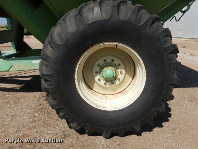 image for item KW9801 1997 Parker 710  grain cart