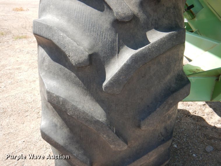 image for item KW9801 1997 Parker 710  grain cart