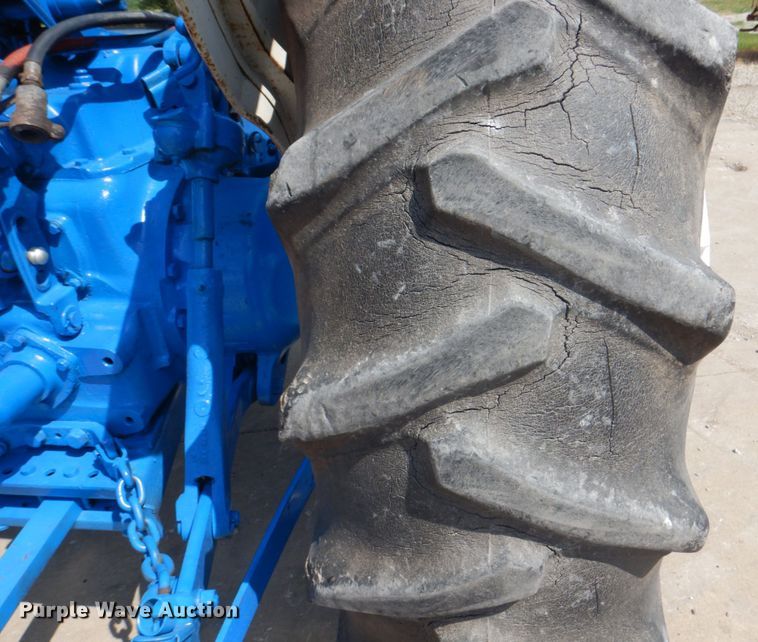 image for item KW9866 Ford 5000  tractor