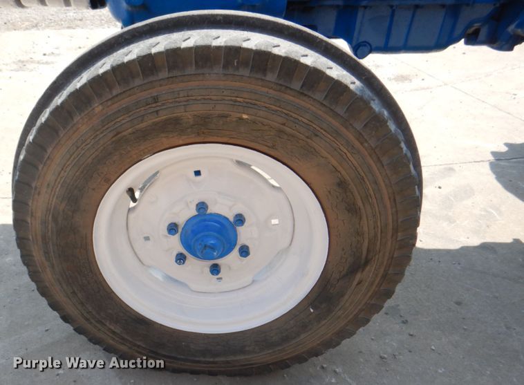 image for item KW9866 Ford 5000  tractor