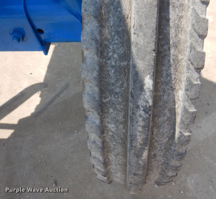 image for item KW9866 Ford 5000  tractor